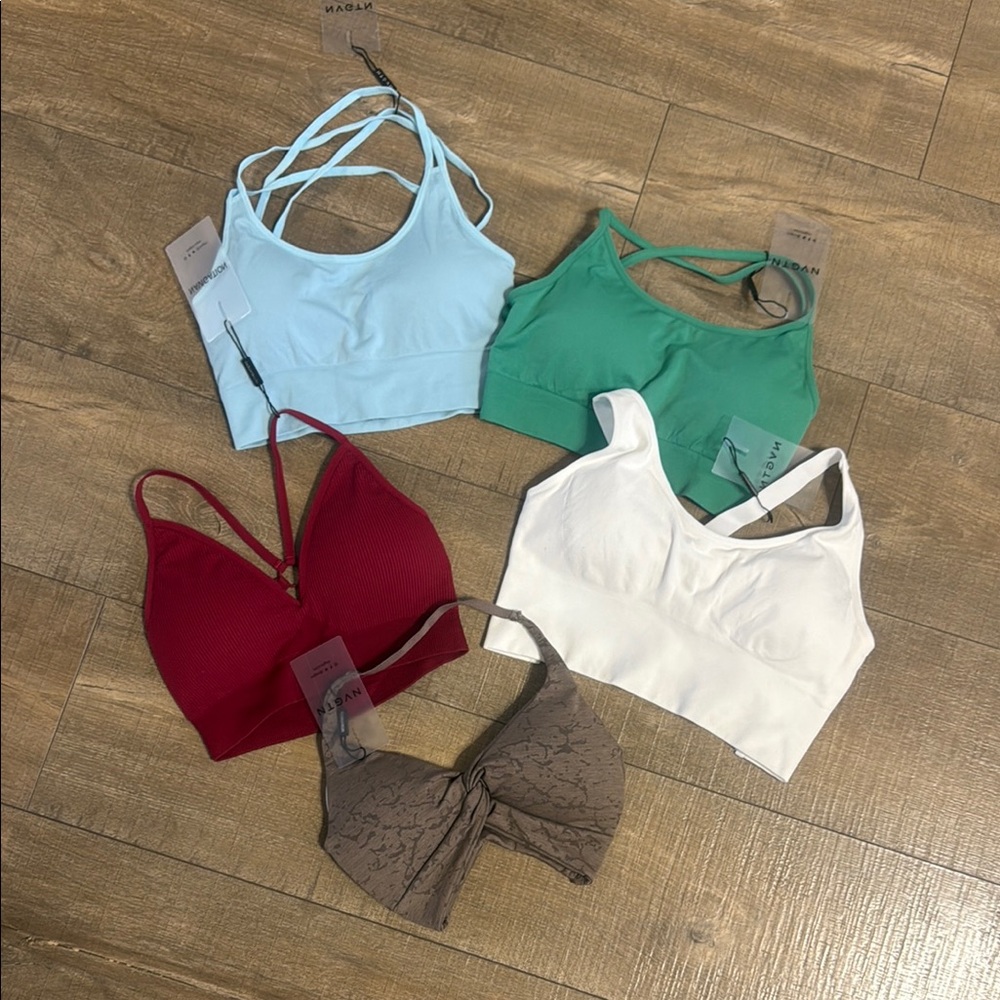 Lot of Five Seamless NVGTN Bras Set